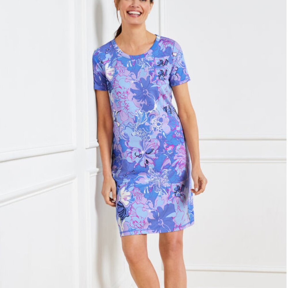 T by Talbots Expressive Floral Patch Pocket T-Shirt Blue Purple Dress. Large